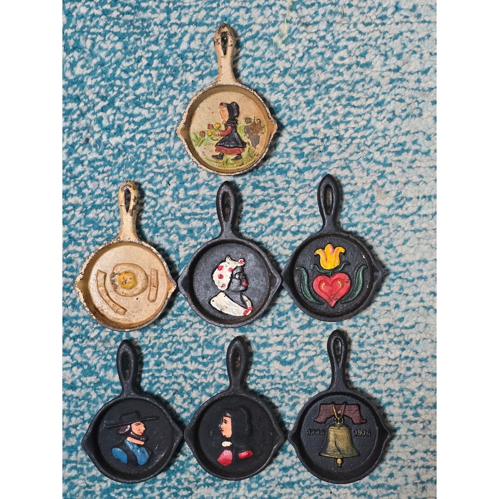 Vintage Cast Iron Trivets‎ Miniature Skillet Pan Decorative Plates USA Souvenir